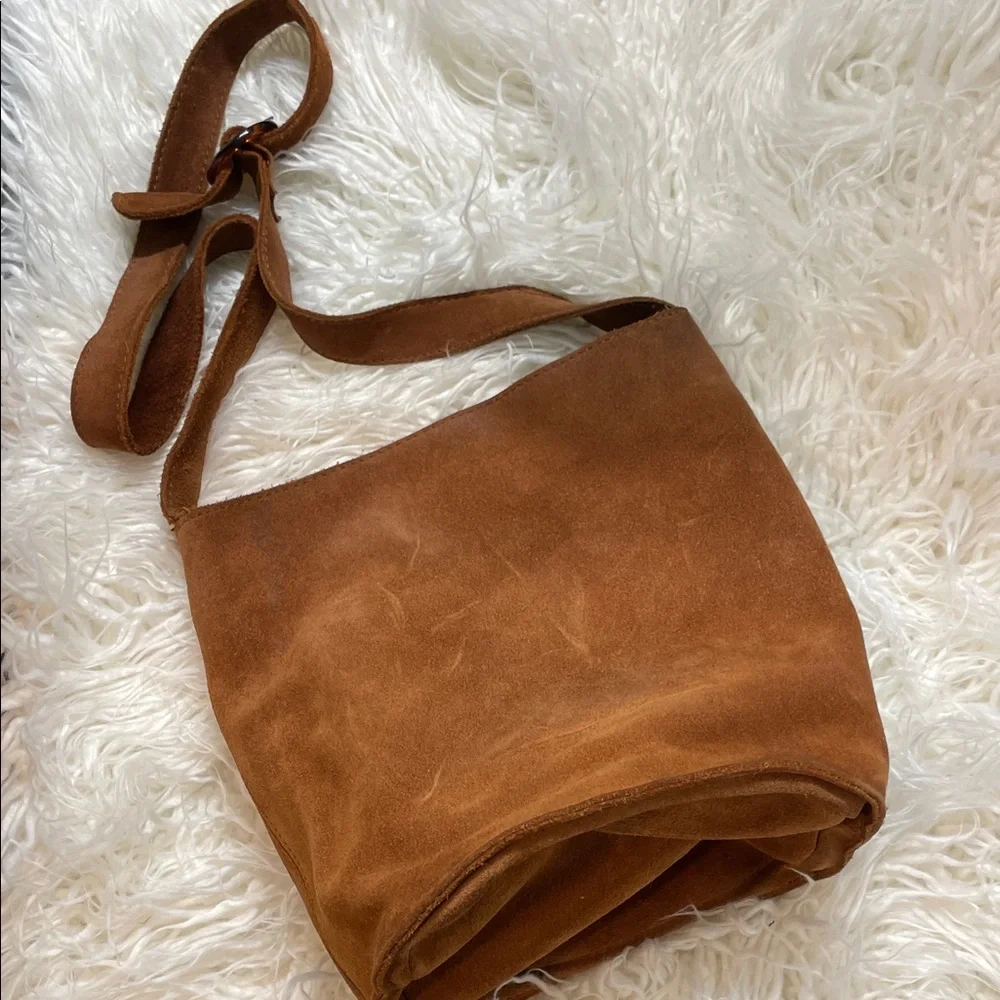 Urban Outfitters Tan Suede Hobo Bag - Picture 4 of 7